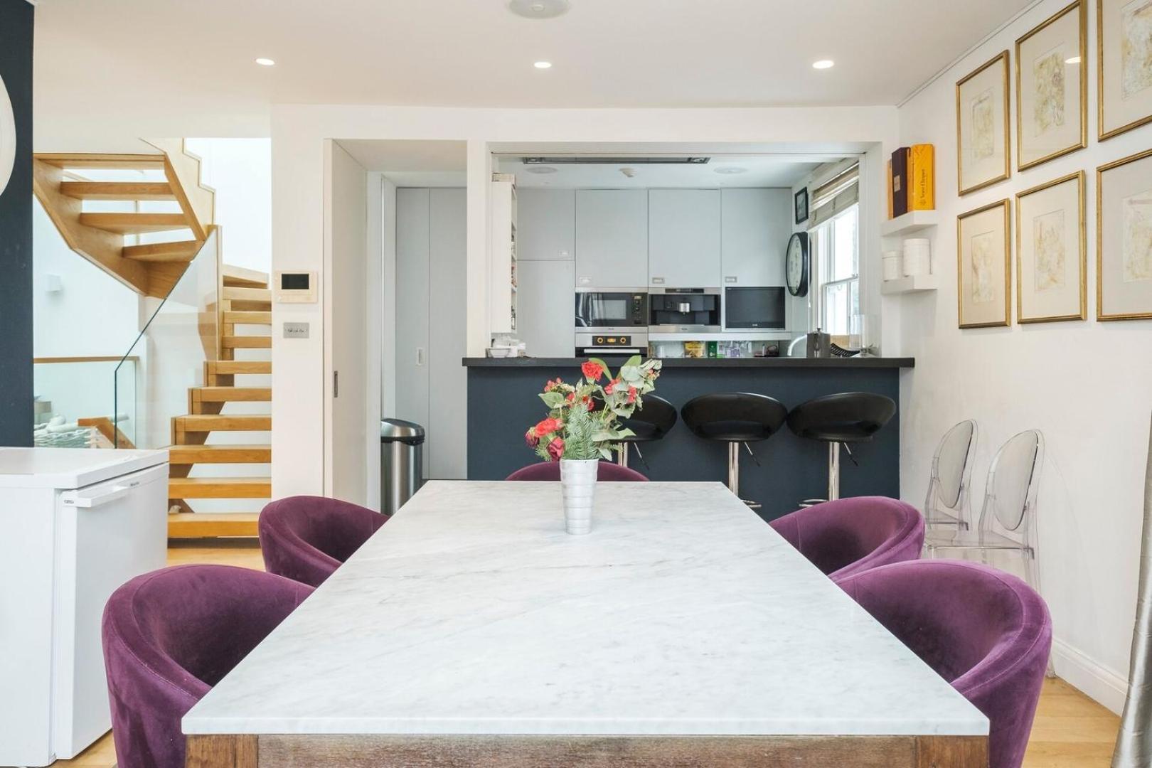 New Stunning 5bd Kensington House